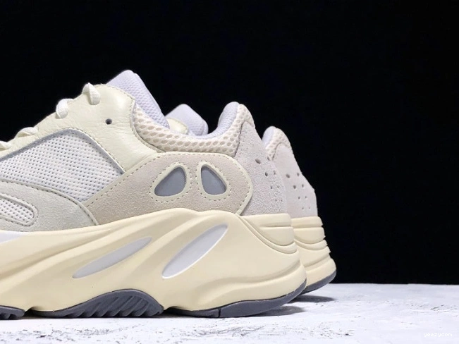 Analog Yeezy Adidas EG7596 Boost 700 0807